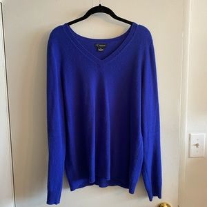 C By Bloomingdale’s Cashmere V-Neck Sweater XL